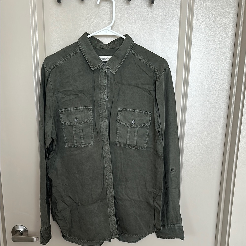 Abercrombie & Fitch Olive Green Button Down Shirt